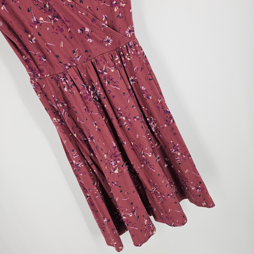 Pact Fit & Flare Crossover Dress Maroon Floral Short Sleeve Faux Wrap Mini Sz M - Picture 3 of 11